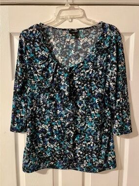 East 5th Black Floral Ruffle Front Top size Large